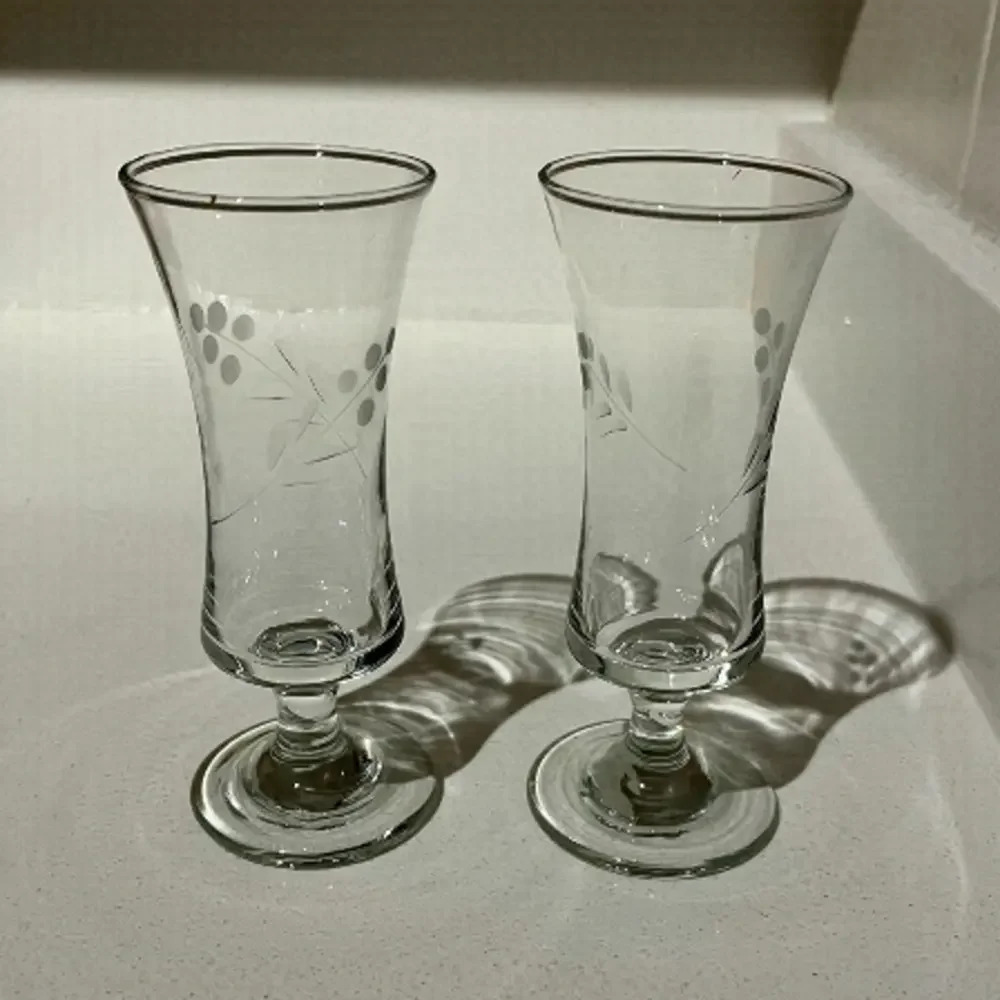 Vintage Pair of Cordial Glasses (Footed)